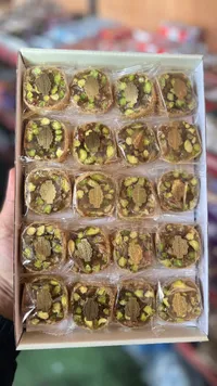 حلقوم بالفستق - صندوق 20 حبة