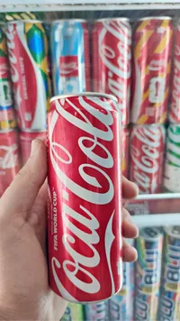 مشروب غازي كوكاكولا (Coca-Cola)