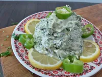 سلطة لبنة بالأعشاب