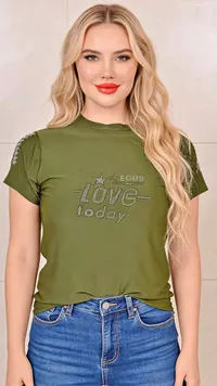 تيشيرت بطبعة "Love Today" (Fous)