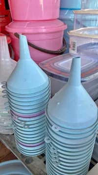 قمع بلاستيكي للمطبخ
