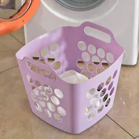 سلة غسيل بلاستيكية مربعة