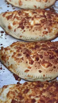 فطائر اللحم والزعتر المشكلة