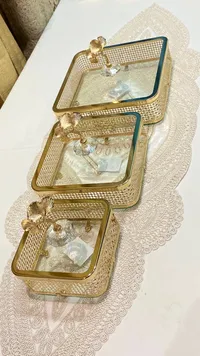 مجموعة صناديق تخزين معدنية ذهبية بتصميم شبكي