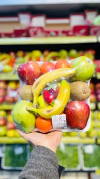 تشكيلة فواكه طازة متنوعة