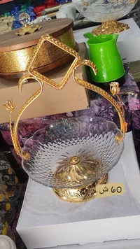 صحن ضيافة كريستال مع مقبض ذهبي