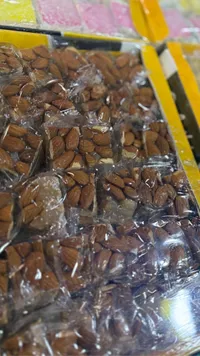 حلقوم بالمكسرات واللوز