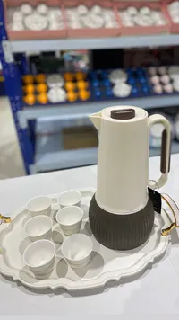 طقم تيرمس قهوة بفناجين - تصميم عصري