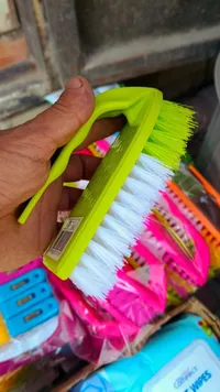 فرشاة تنظيف ملونة