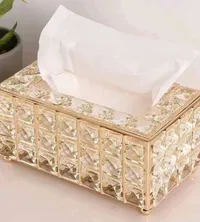 صندوق مناديل كريستالي ذهبي