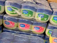 هلام بترولي مرطب - فازلين بلو سيل (Vaseline)