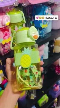 حافظة مياه بتصميم الأناناس
