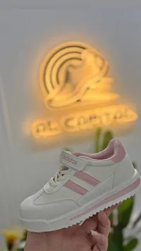 حذاء رياضي للأطفال - أديداس (Adidas)