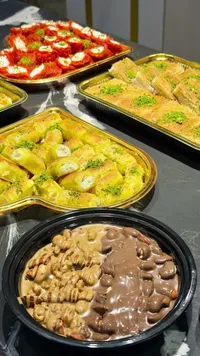 تشكيلة حلويات شرقية فاخرة