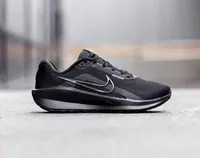 حذاء رياضي شبابي - نايكي (Nike)