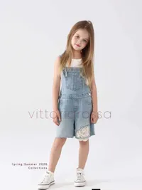 جمبسوت جينز قصير للبنات - فيتوريا روسا (Vittoria Rossa)