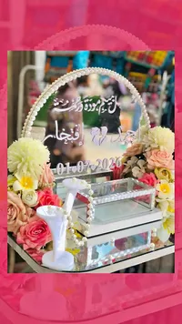صندوق مهر زجاجي مزين بالورود واللؤلؤ