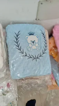 بطانية مواليد ناعمة برسومات الدب الملكي