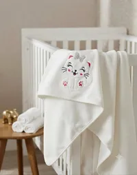 بطانية أطفال بتطريز قطة (Baby Blanket)