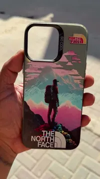 كفر حماية للهاتف بتصميم ذا نورث فيس (The North Face)