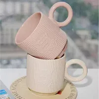 أكواب سيراميك بتصميم محزز - طقم