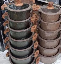 طقم طناجر جرانيت فاخر بمقابض خشبية