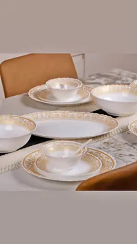 طقم صحون فاخر بتصميم ذهبي