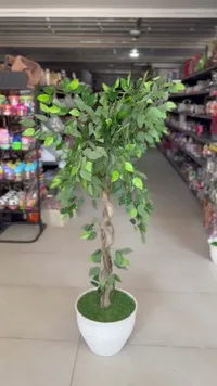 شجرة زينة صناعية