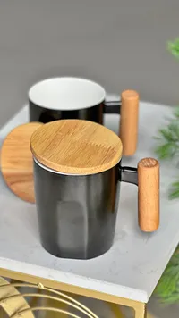 كوب سيراميك بغطاء خشبي ومقبض خشبي