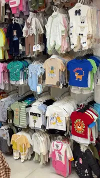 تشكيلة ملابس أطفال