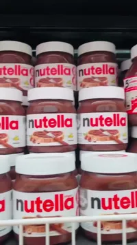 كريمة البندق بالكاكاو - نوتيلا (Nutella)