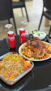 وجبة دجاج شرقية مع أرز