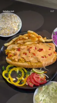 وجبة ساندويتش دجاج بصوص خاص - بلدنا (Baladna)