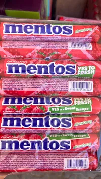 حلوى مضغية بنكهة الفراولة - مينتوس (Mentos)