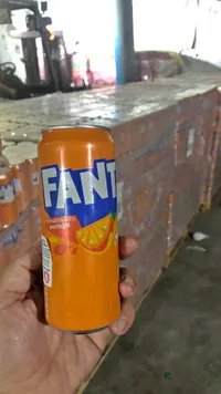 مشروب غازي بنكهة البرتقال - فانتا (Fanta)