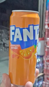 مشروب غازي بنكهة البرتقال - فانتا (Fanta)