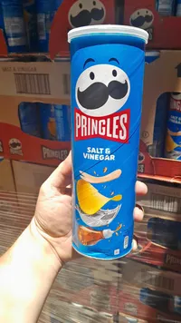 رقائق البطاطس بالملح والخل - برينجلز (Pringles)