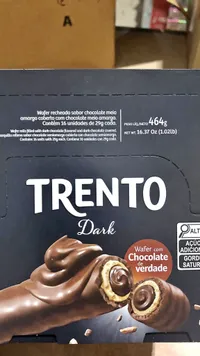 أصابع ويفر محشوة ومغطاة بالشوكولاتة الداكنة - ترينتو (Trento)