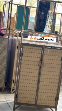 خزانة خشبية بأبواب منزلقة - الحجم الكبير