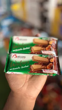 ويفر محشو بكريمة البندق - بالكوني (Balconi)