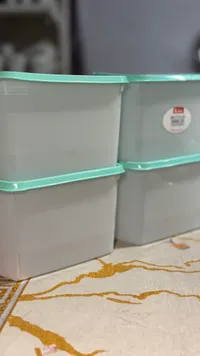 مطبقيات بلاستيكية - أبيض وأخضر