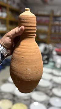 طاحونة بهارات يدوية - فخار تقليدي