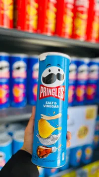 رقائق البطاطس بالملح والخل - برنجلز (Pringles)