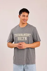تيشيرت بطباعة "Tournament Bklyn"