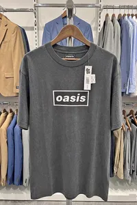 تيشيرت بشعار Oasis (Oasis)