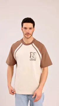 تيشيرت بطبعة ليجندز (Legends)