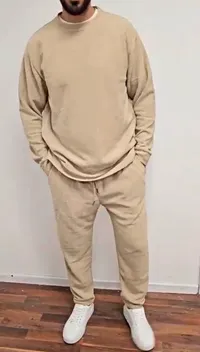 طقم رياضي رجالي