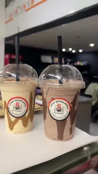 مشروب ميلك شيك بارد - مطعم بيسترو عرفات