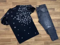طقم ملابس رجالي تيشيرت وبنطال جينز - دولتشي آند غابانا (Dolce & Gabbana)