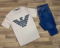 طقم ملابس رجالي تيشيرت إمبوريو أرماني وبنطال جينز (Emporio Armani)